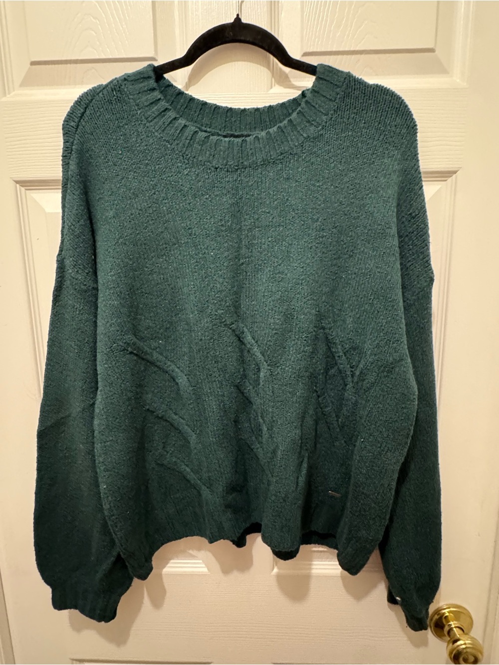 Hollister Green Cable-Detail Crewneck Sweater - Women's sz L